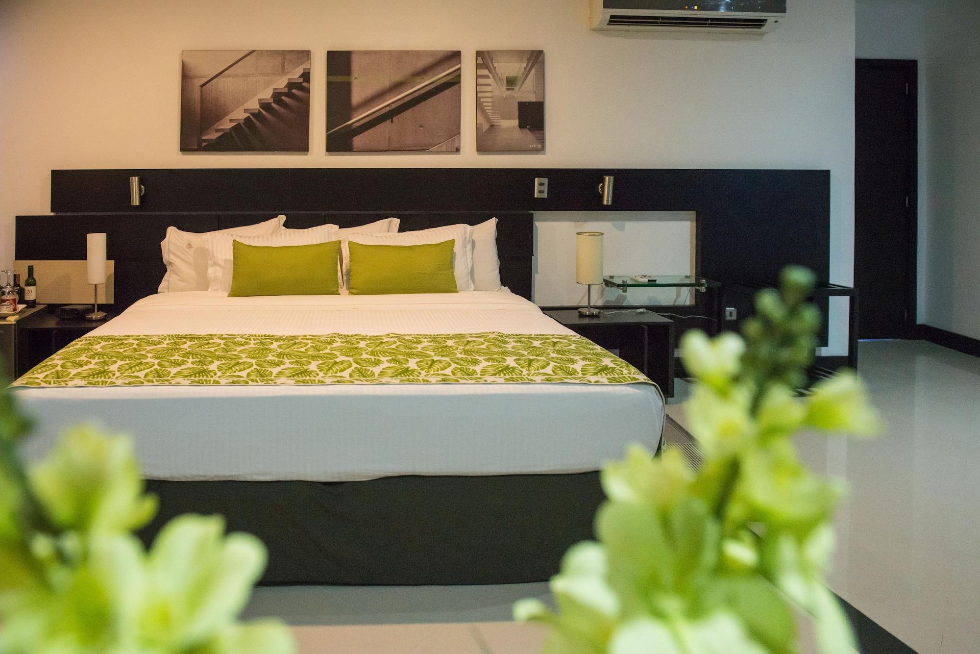 Hotel Florida Sinu มอนเตริอา ภายนอก รูปภาพ