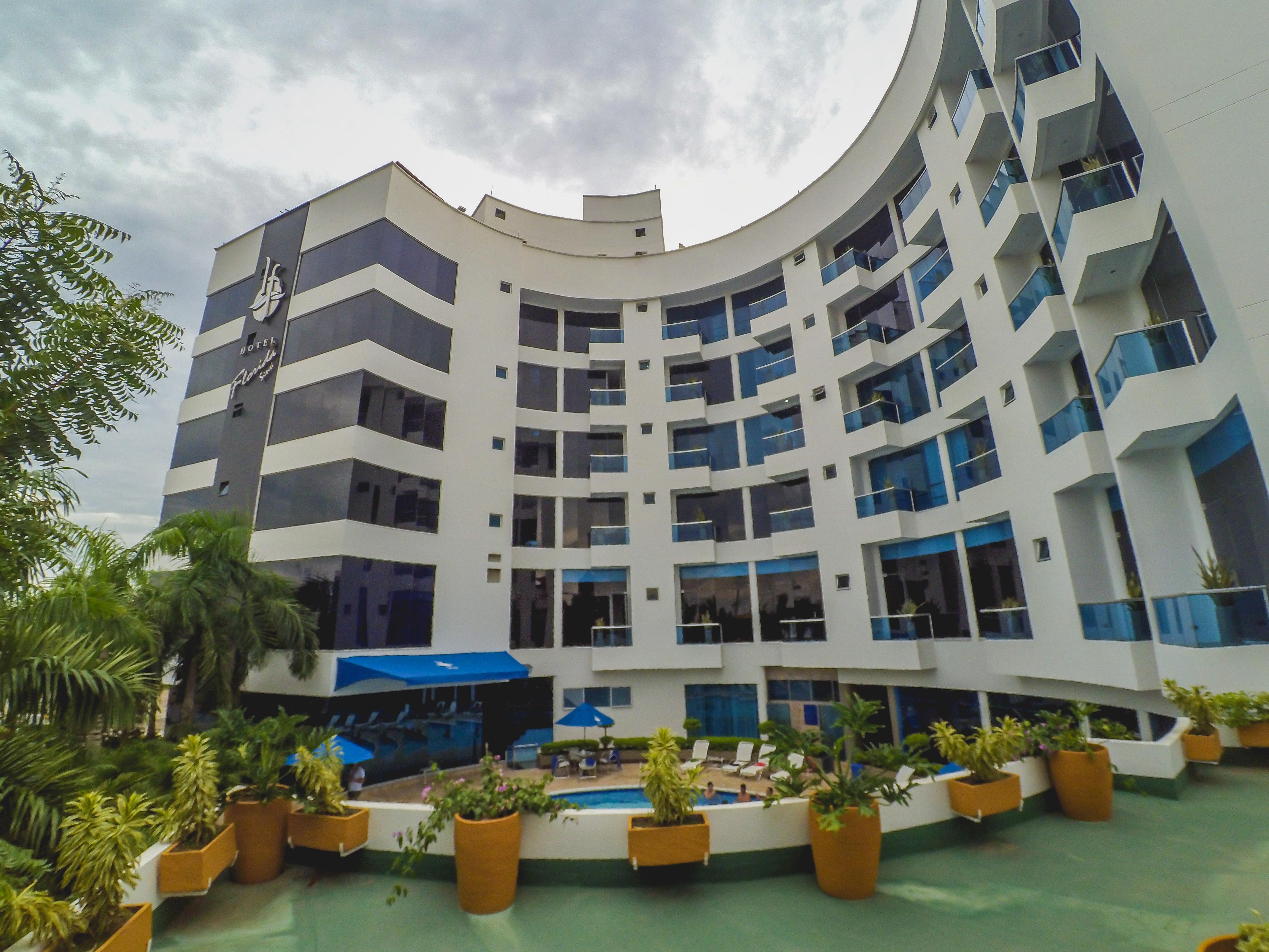 Hotel Florida Sinu มอนเตริอา ภายนอก รูปภาพ